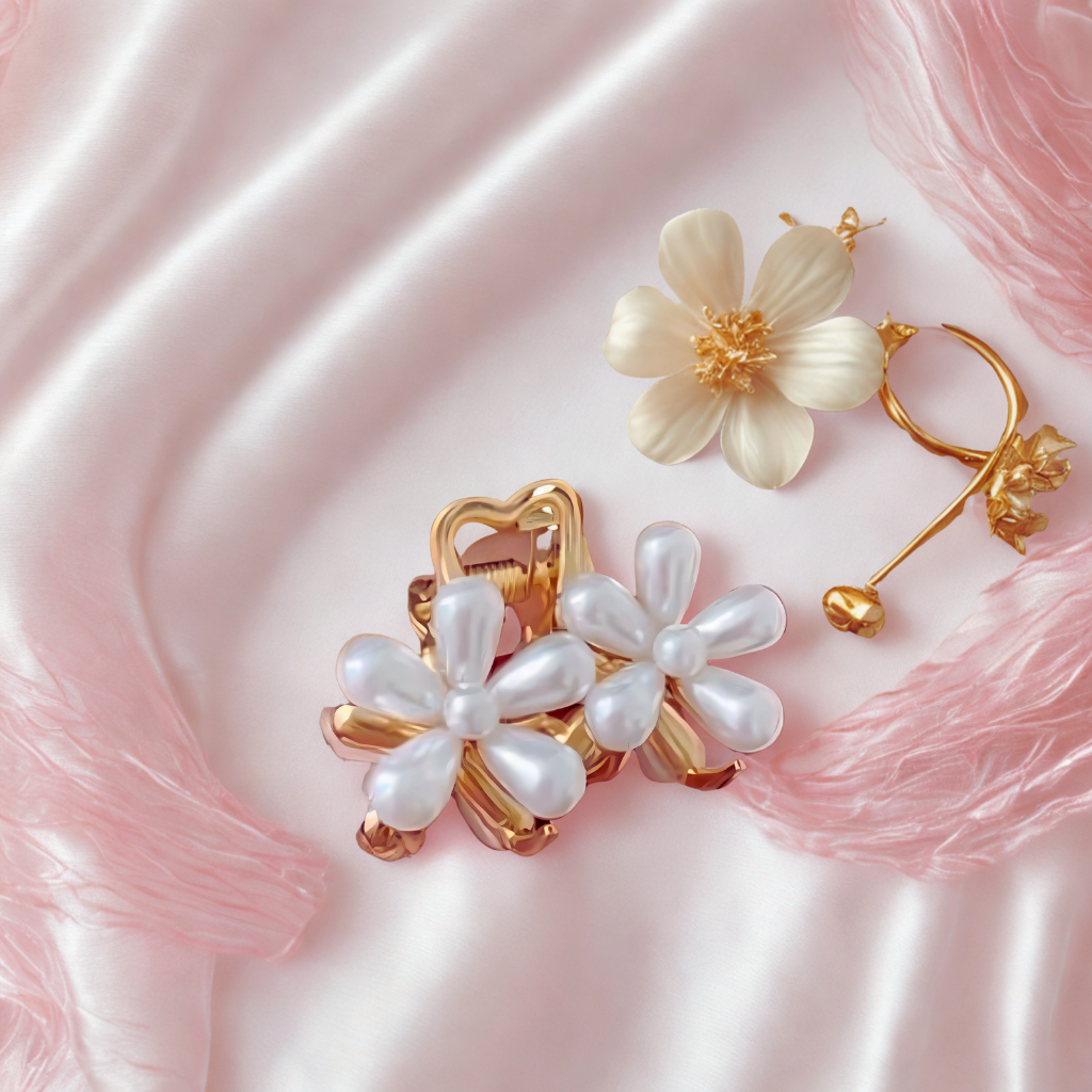 Elegant Pearl Flower Hair Claw — Gold and White Colour Mini Floral Hair Accessory