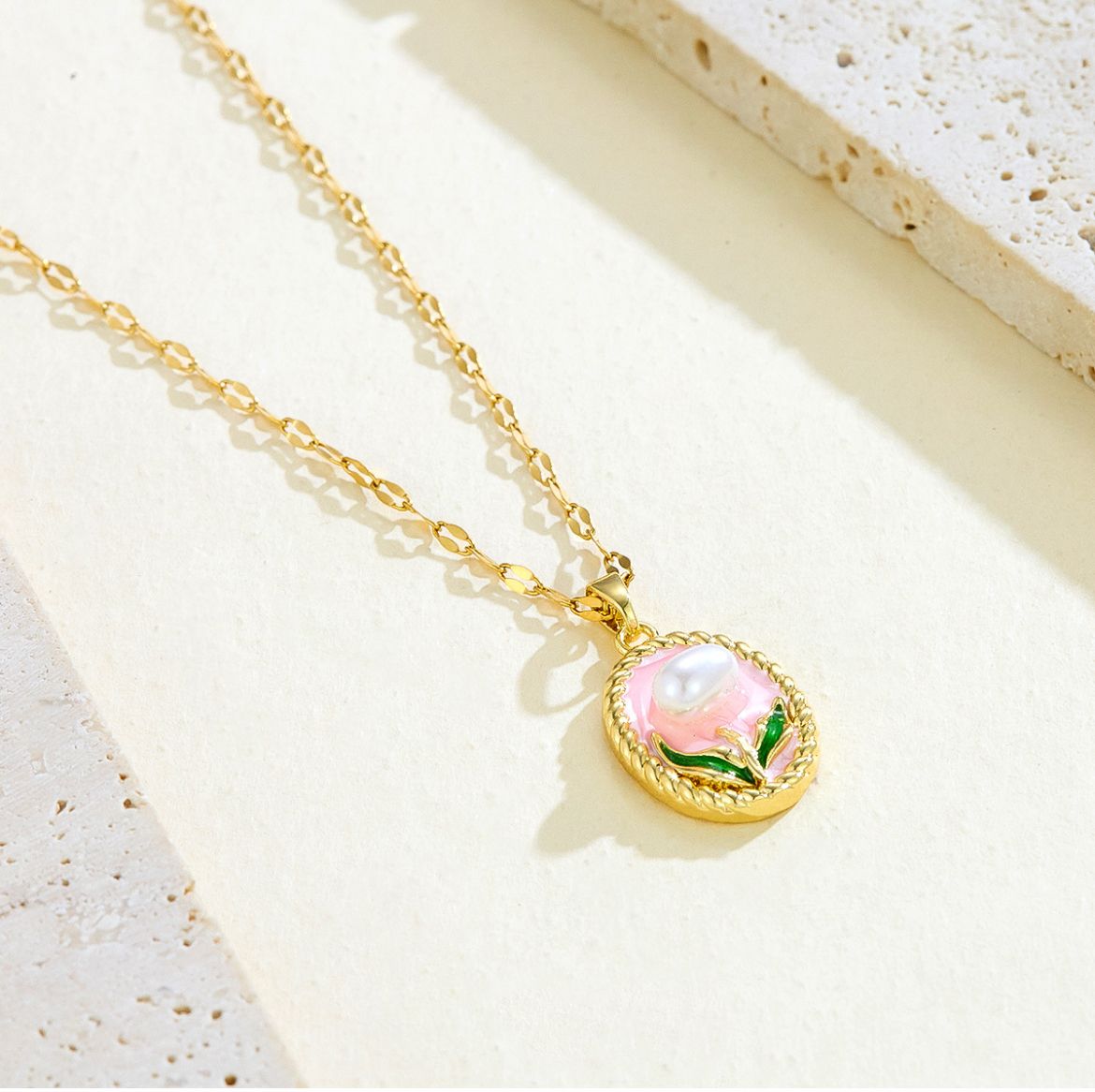 Blossom Pearl Pendant Necklace