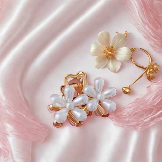 Elegant Pearl Flower Hair Claw — Gold and White Colour Mini Floral Hair Accessory